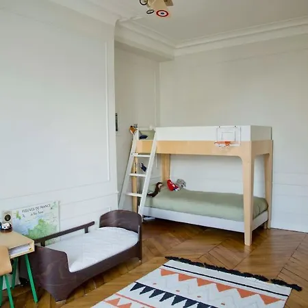 Luxury Bonne Nouvelle *