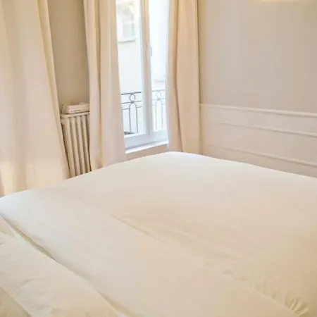 Luxury Bonne Nouvelle Apartment Paris